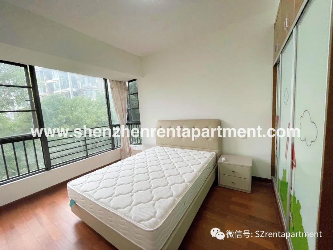 Featured image for “【Shekou Hillside】186㎡ low floor furnished 4bedroom apartment”