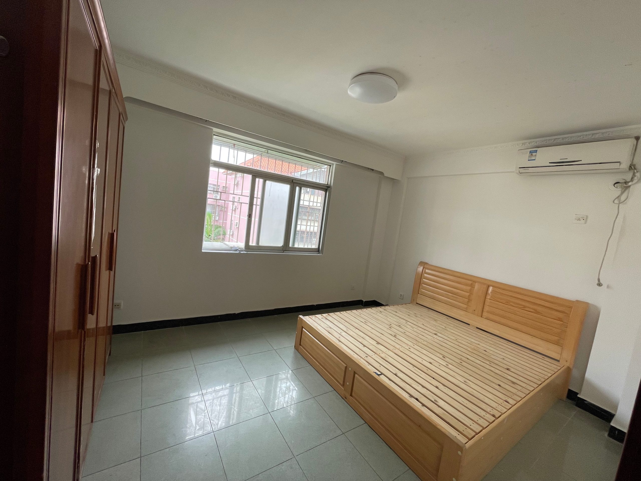 Featured image for “Big bedroom in Nanshan District for Rent from owner – shared apartment with a girl”